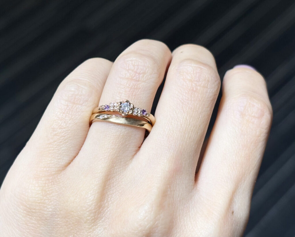 ラプンツェル婚約指輪と結婚指輪重ねづけ
