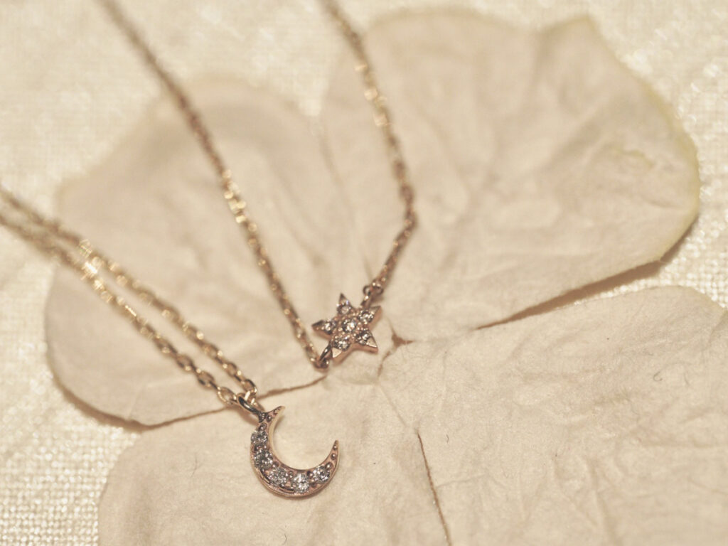 ネックレス 月・星モチーフ