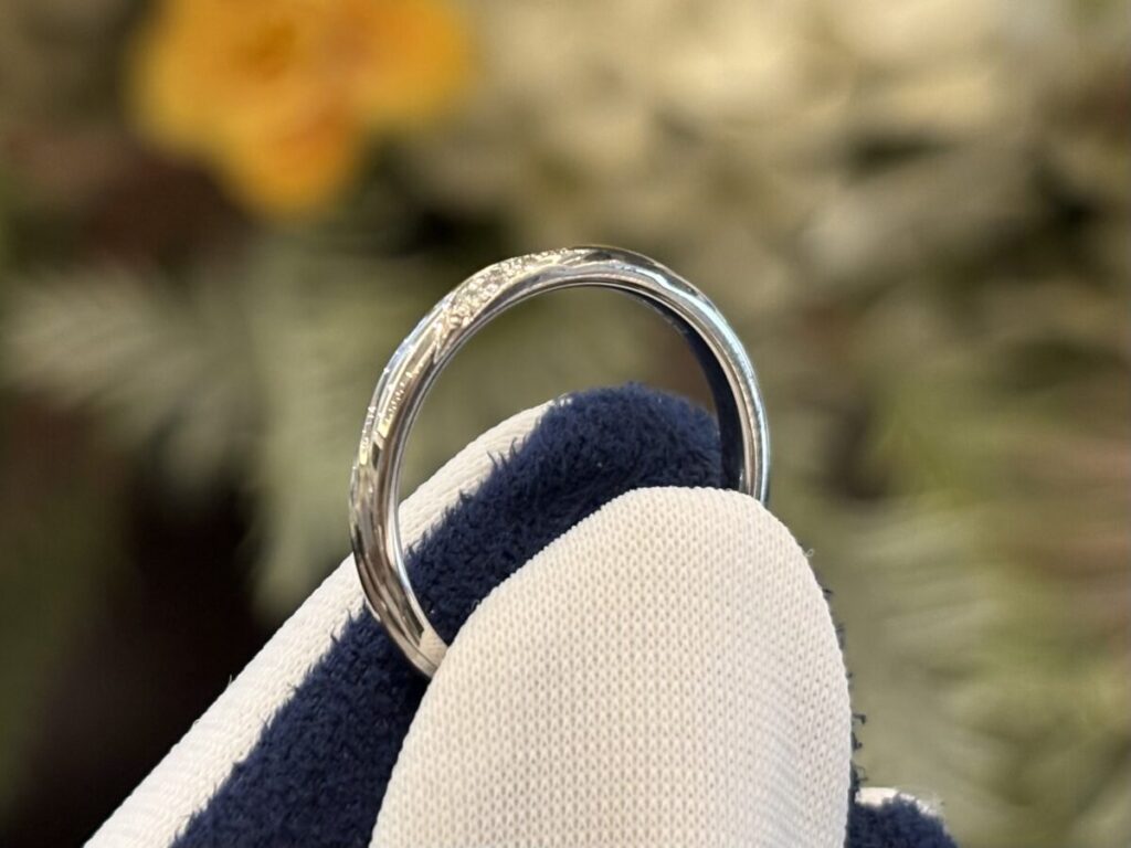 ラザールダイヤモンドの結婚指輪 レンブラント