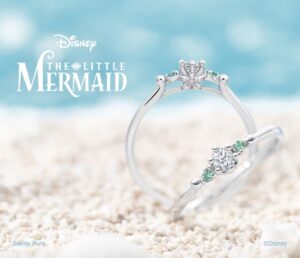 【最新】アリエルの婚約指輪｜期間・数量限定デザイン Emerald Lagoon -きらめく想い-