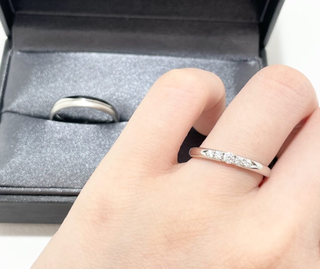 ラザールダイヤモンドの結婚指輪ロージー