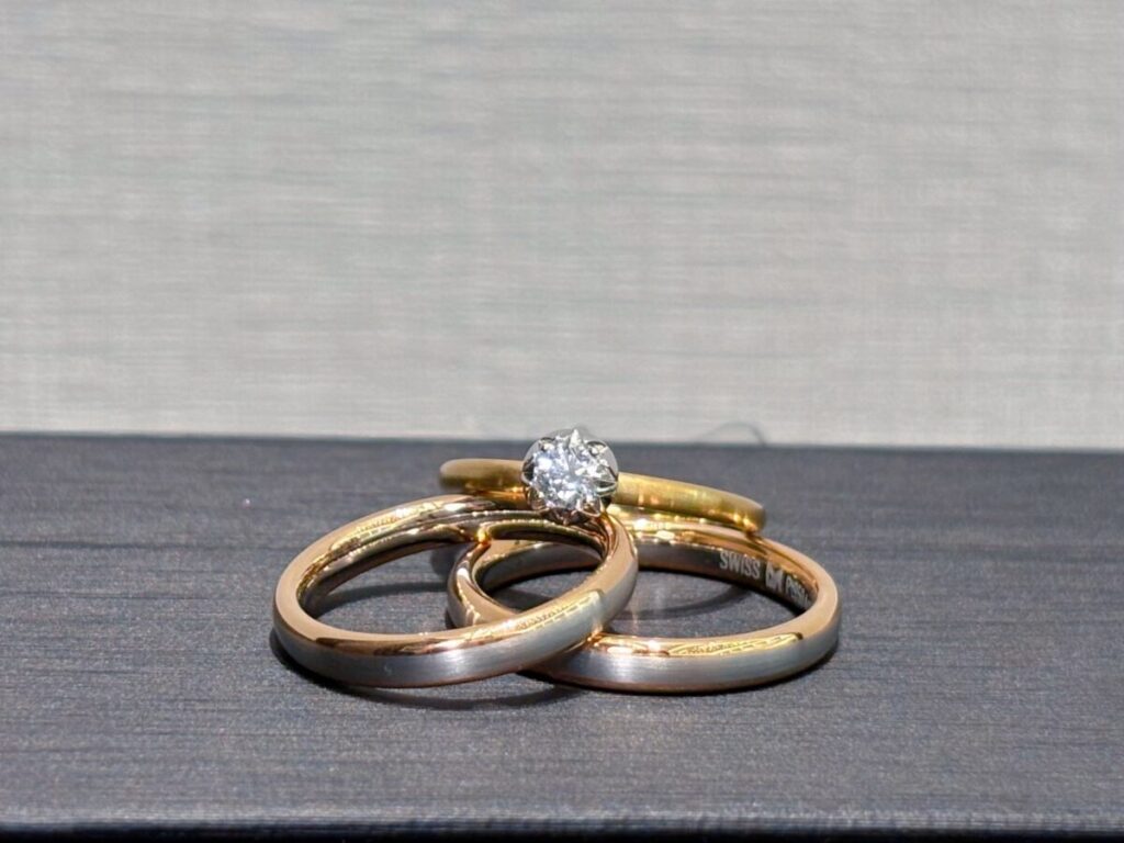 鍛造の結婚指輪マイスター　重ねづけ