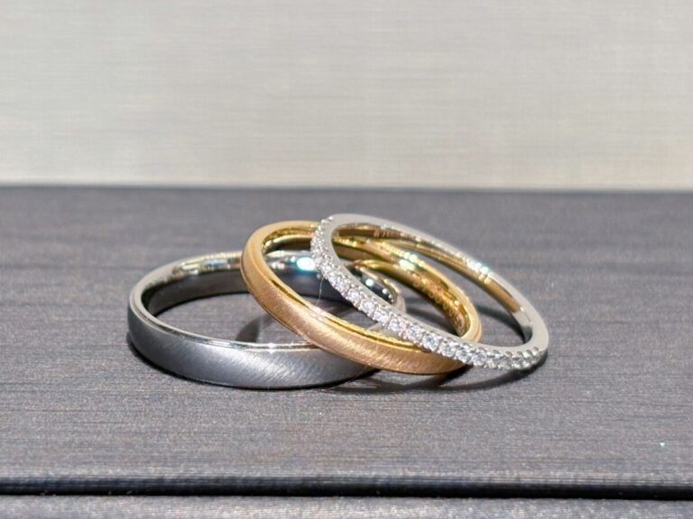 鍛造の結婚指輪フィッシャー 重ねづけ