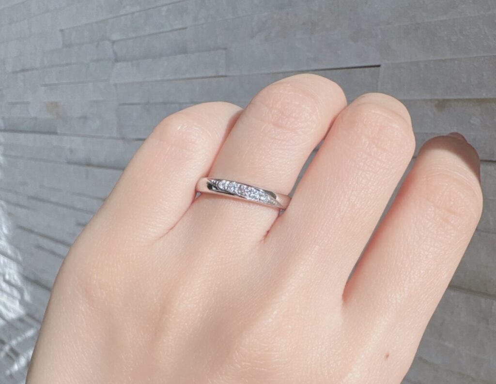 ピンクダイヤ結婚指輪着用画