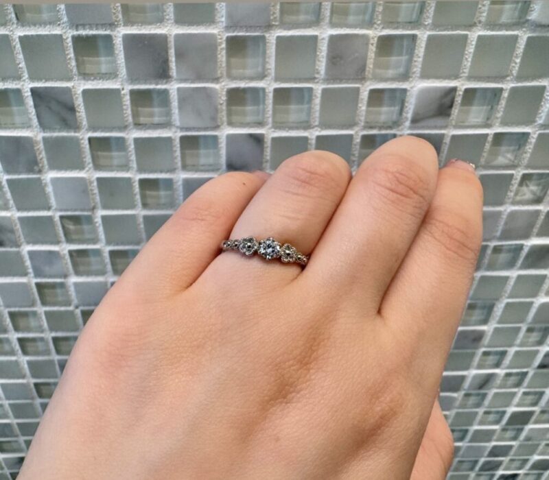 プリマポルタの婚約指輪　プリエ