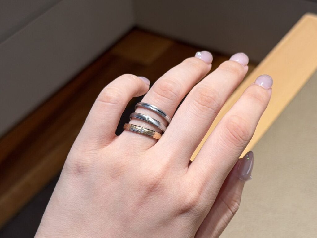 フィッシャーの結婚指輪着用画像