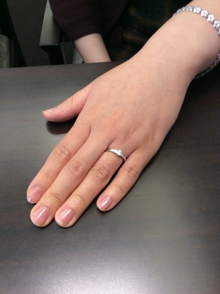 俄(にわか)の婚約指輪『花麗』 | ISSHINDO Bridal Blog